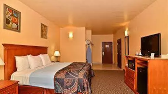 BW BROKEN BOW HOTEL AND SUITES | Oklahoma - Idabel (ve civarı) - Broken Bow