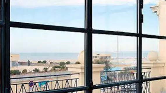 Hôtel Beach Hotel | Normandiya - Calvados (bölge) - Trouville-sur-Mer