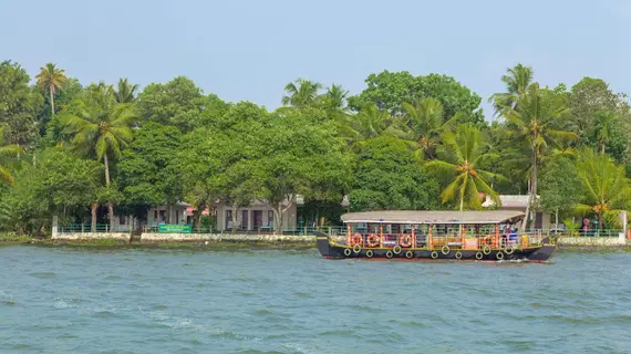 ILLIKKALAM LAKESIDE COTTAGES | Kerala - Kottayam Bölgesi - Kumarakom