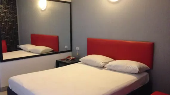 Natpob Sleep Station Motel | Chiang Rai İli - Chiang Rai - Wieng