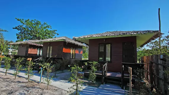 PP Red Tuna Hut | Krabi İli - Ko Phi Phi