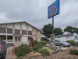 Motel 6 Boerne | Teksas - San Antonio (ve civarı) - Boerne