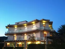 Souris Hotel | Orta Yunanistan - Evia (bölge) - Mantoudi-Limni-Agia Anna - Rovies