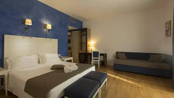 Floris Hotel | Lazio - Roma (ve civarı) - Roma Kent Merkezi - Rione XVIII Castro Pretorio