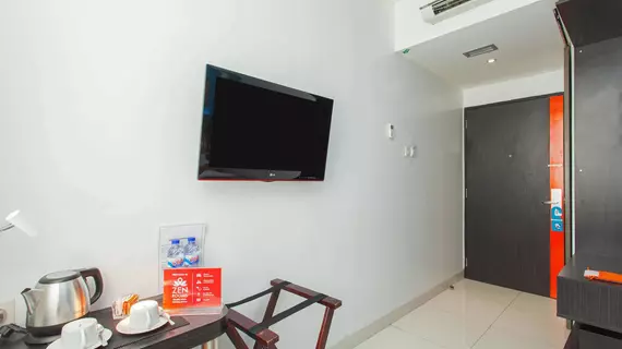 ZEN Rooms Cengkareng | West Java - Cakarta (ve civarı) - Tangerang