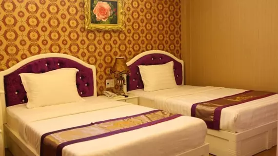 Phung Hoang Gold Palace Hotel | Binh Duong (vilayet) - Ho Şi Min Şehri (ve civarı) - Ho Chi Minh City - Quận 1 - Ho Chi Minh Şehri Merkezi