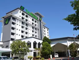 TH Hotel Kota Kinabalu | Sabah - Kota Kinabalu (ve civarı) - Kota Kinabalu - Kampung Sembulan