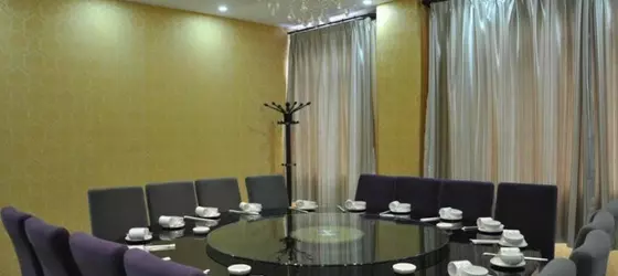 Yichuan Longsheng Business Hotel | Şaanksi - Yan'an