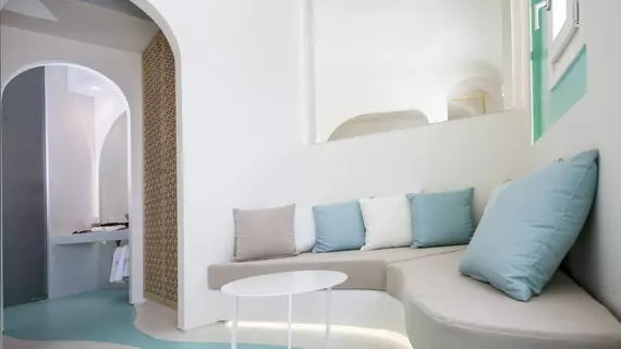 Andronikos Santorini | Ege Adaları - Santorini