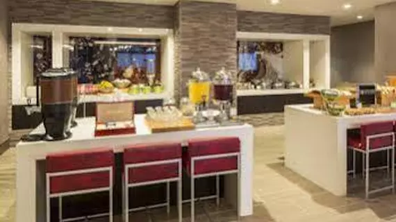 DoubleTree by Hilton Hotel Largo/Washington DC | Maryland - Waldorf (ve civarı) - Upper Marlboro