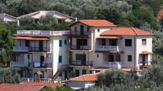 Alexandros Rooms & Studios | Tesalya - Skopelos