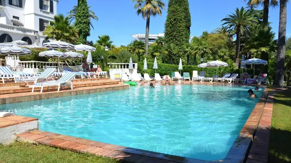 Hotel des Mimosas | Provence - Alpes - Cote d'Azur - Var - Cannes (ve civarı) - Antibes