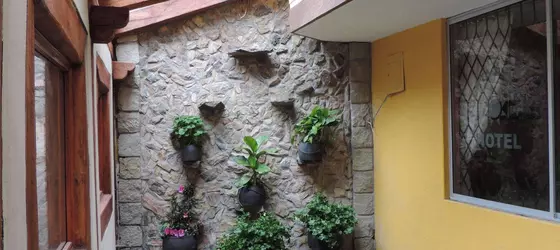 Hotel Puerta del Sol | Tungurahua - Banos