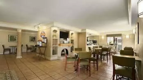 Baymont Inn & Suites Marietta/Atlanta North | Georgia - Atlanta (ve civarı) - Marietta