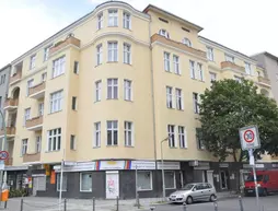 Pension Brinn | Berlin (ve civarı) - Tempelhof-Schoeneberg - Diplomatic Quarter - Batı Berlin Merkezi