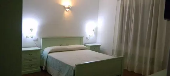 Bed & Breakfast Giardinos | Sardinya - Sassari - Olbia