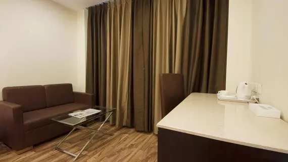 Hotel Golden Grand | Batı Delhi - Ulusal Eyalet Başkenti Delhi - Delhi (ve civarı) - Yeni Delhi