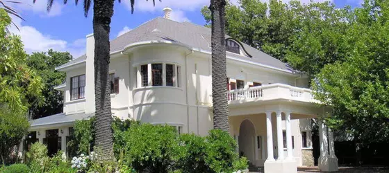 Palm House Luxury Guest House | Western Cape (il) - West Coast DC - Drakenstein - Cape Town (ve civarı) - Cape Town - Kenilworth