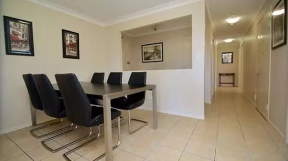 Capricornia Apartments | Queensland - Gold Coast (Altın Sahil) - Broadbeach