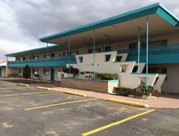 Desert Skies Motel | New Mexico - Gallup