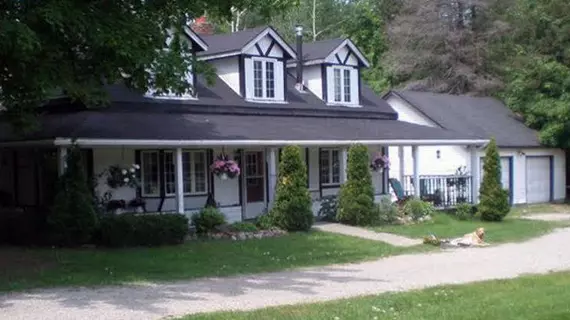 Lazy Dayz Bed and Breakfast | Ontario - Barrie - Orillia (ve civarı) - Oro-Medonte