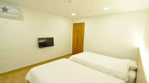 Jungmoon Family Pension & Resort | Jeju Adası - Seogwipo - Jungmun