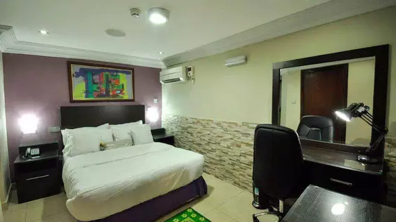 Jeromes Gardens And Suites | Lagos (ve civarı) - Lagos - Onigbongbo - Ikeja