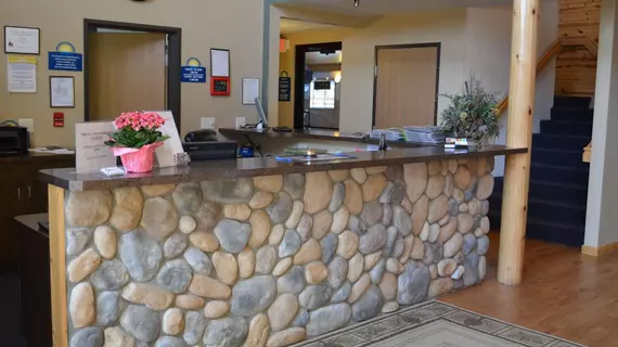 Amerivu Inn and Suites | Wisconsin - Rice Lake (ve civarı) - Rice Lake