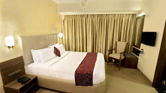 Hotel Central Excellency | Gujarat - Chorasi - Surat