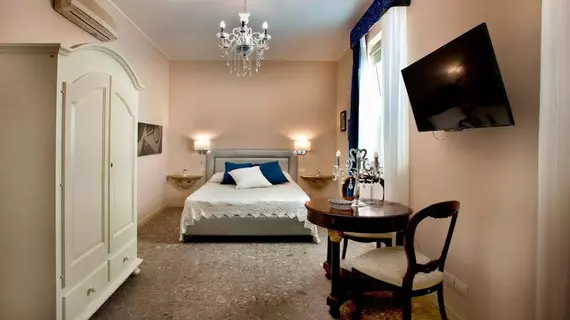 Porta Di Mezzo Luxury B&B | Sicilya - Messina (vilayet) - Taormina Sahili - Taormina - Taormina Kent Merkezi