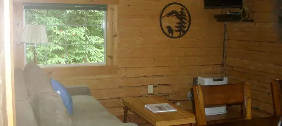 Box Canyon Cabins | Alaska - Seward