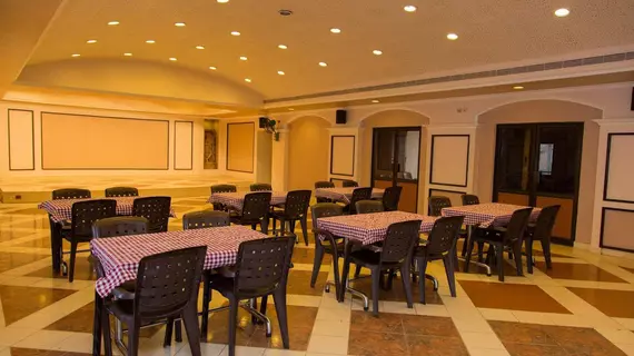 Hotel Kinnera Comforts | Andra Pradeş - Visakhapatnam (ve civarı) - Visakhapatnam - Dabagardens