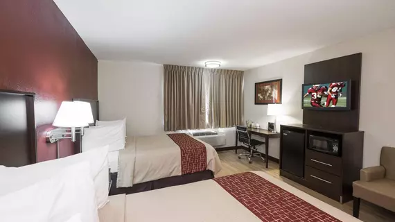 Red Roof Inn PLUS+ Poughkeepsie | New York - Poughkeepsie (ve civarı) - Poughkeepsie