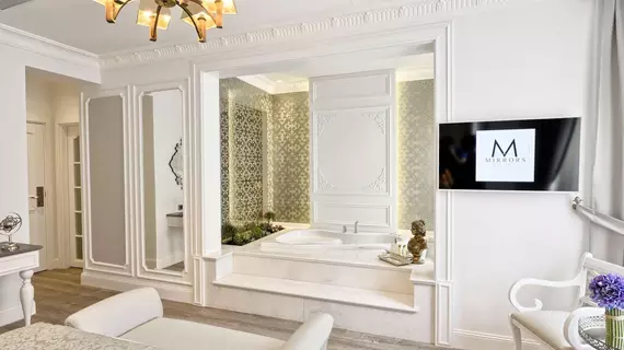 Mirrors Hotel |  Istanbul  - Beyoğlu - Sütlüce Mahallesi