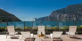 Hotel Lago Di Garda