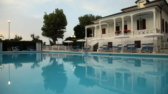 Hotel Venus | Marche - Pesaro and Urbino (vilayet) - Gabicce Mare