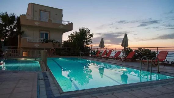 Sunrise Apartments | Girit Adası - Rethimnon (bölge) - Rethimnon