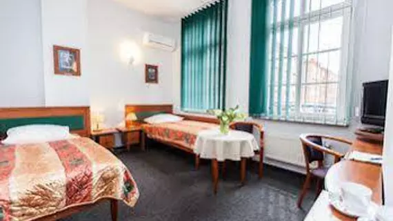 Hotel Rycerski | Batı Pomeranya Voyvodalığı - Szczecin - Srodmiescie