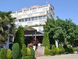 Hotel Super 8 | Üsküp - Centar