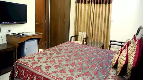 Hotel Le Golden | Pencap - Amritsar