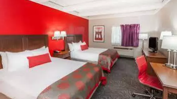 Ramada by Wyndham Hammond Hotel & Conference Center | Indiana - Hammond