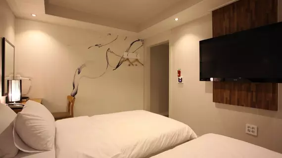 NEW SUWON TOURIST HOTEL | Gyeonggi - Suwon (ve civarı) - Suwon