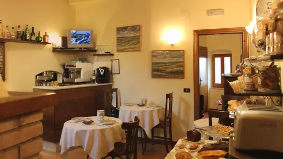 Hotel Trattoria Pallotta | Umbria - Perugia (vilayet) - Assisi