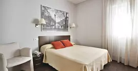 Hotel T-4 | Madrid Özerk Topluluğu - Madrid (ve civarı) - Paracuellos de Jarama