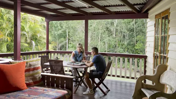 Glass House Mountains Ecolodge | Queensland - Glass House Mountains