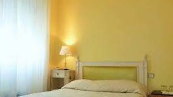 Hôtel Carlton | Provence - Alpes - Cote d'Azur - Nice (ve civarı) - Beaulieu-sur-Mer