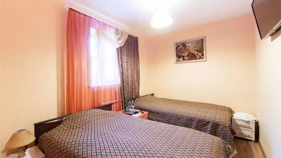 Lait Hotel on Shcherbakova Street | Sverdlovsk Federal Bölgesi - Yekaterinburg (ve civarı) - Yekaterinburg