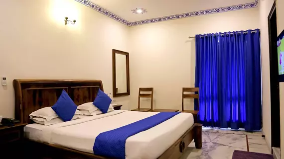 Hotel Royal Pratap Niwas | Racastan - Udaipur Bölgesi - Udaipur