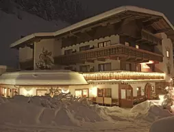 Hotel Pension Sonnleiten | Tirol - Schwaz District - Schwaz (ve civarı) - Tux