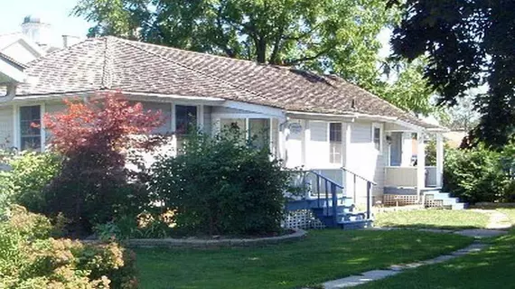 The Court House Cottage | Ontario - Niagara Regional Belediyesi - Niagara Şelalesi (ve civarı), Kanada - Niagara-on-the-Lake - Old Town Historic District